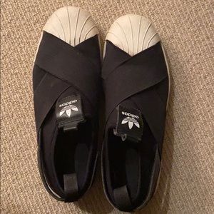 Adidas wrap up sneaker